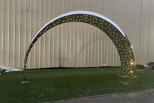 Custom Stainless Steel Arc Sculpture with LED Lights – Modern Outdoor Crescent Installation